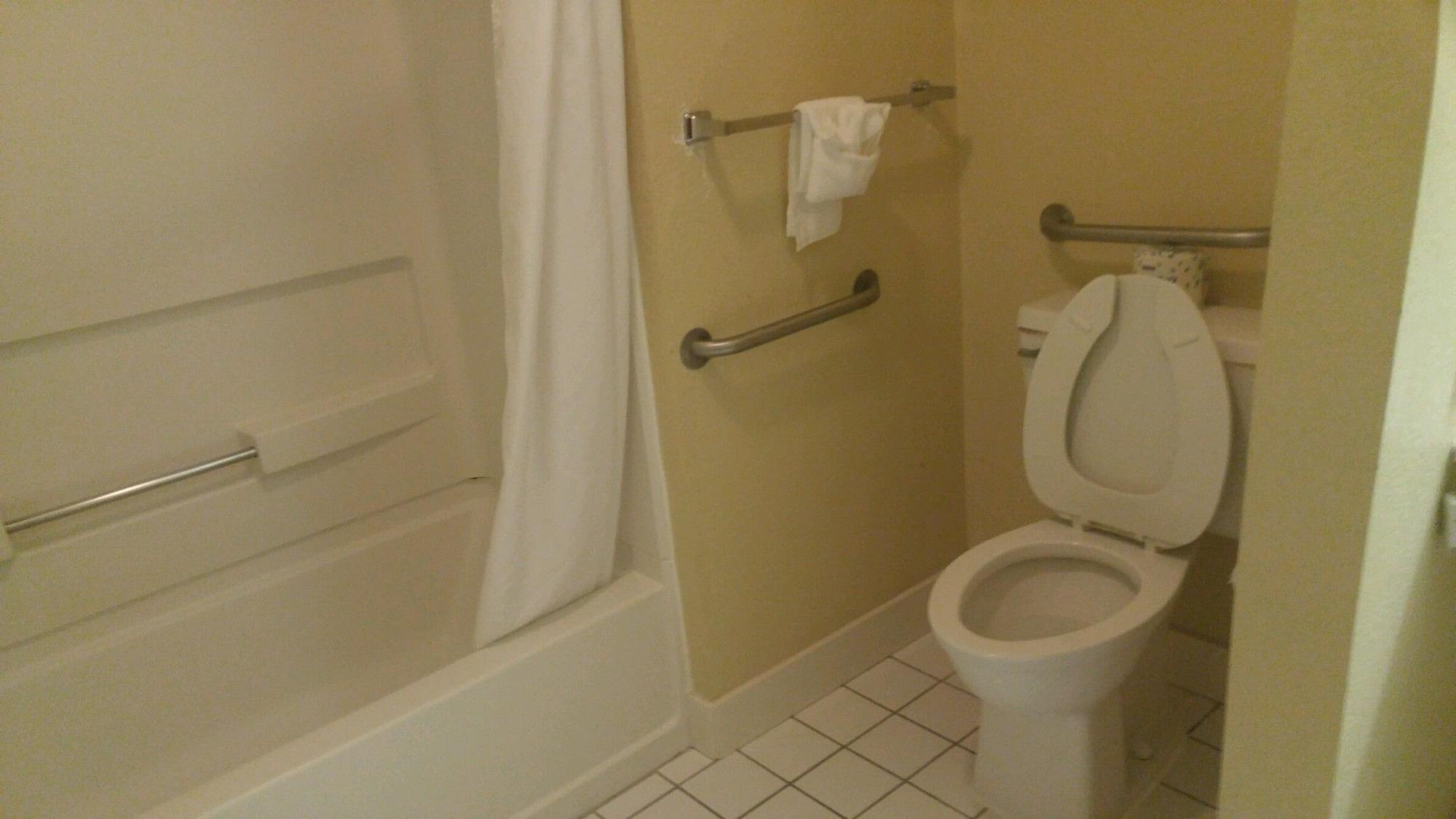 Quality Inn & Suites Covington Bagian luar foto