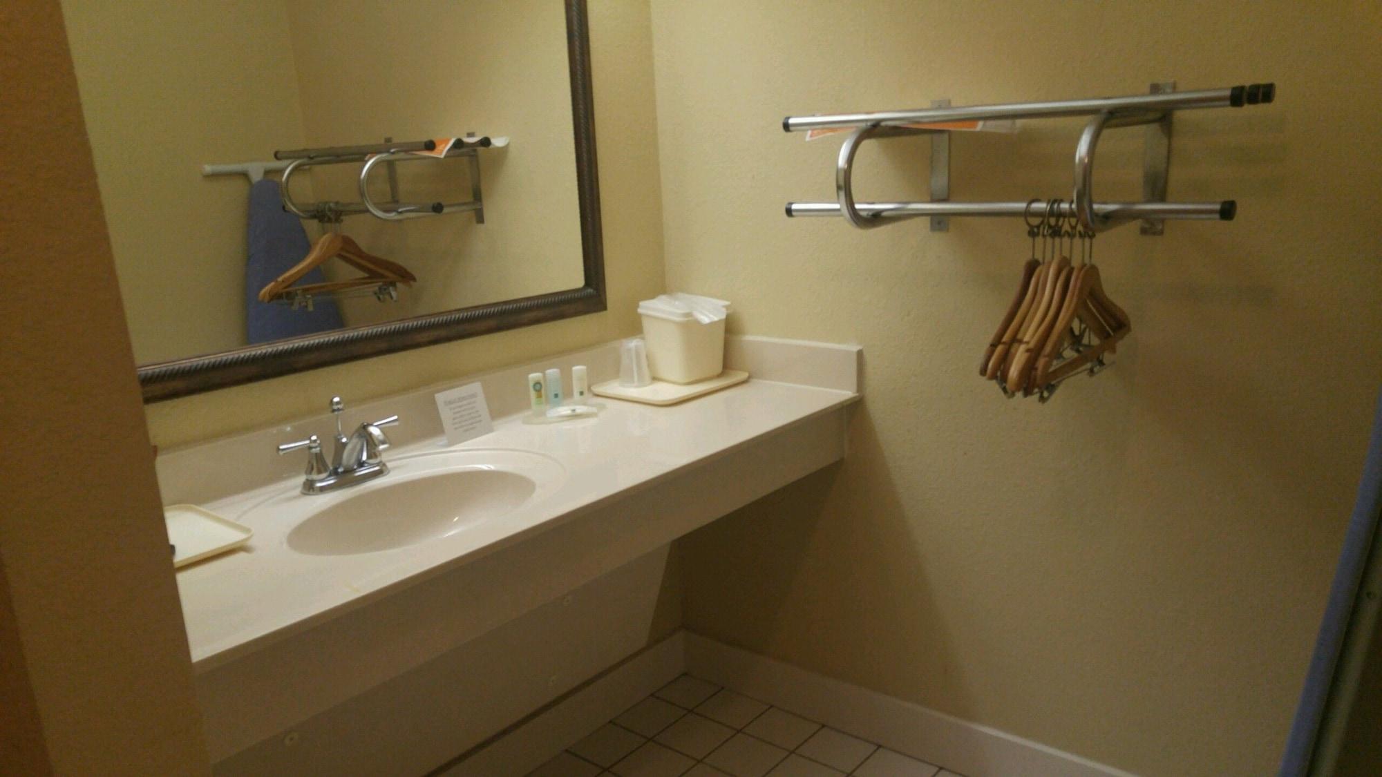 Quality Inn & Suites Covington Bagian luar foto