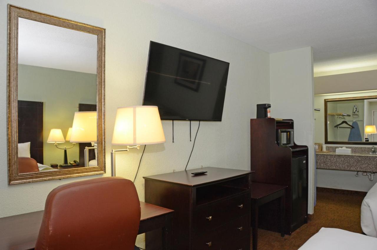 Quality Inn & Suites Covington Bagian luar foto