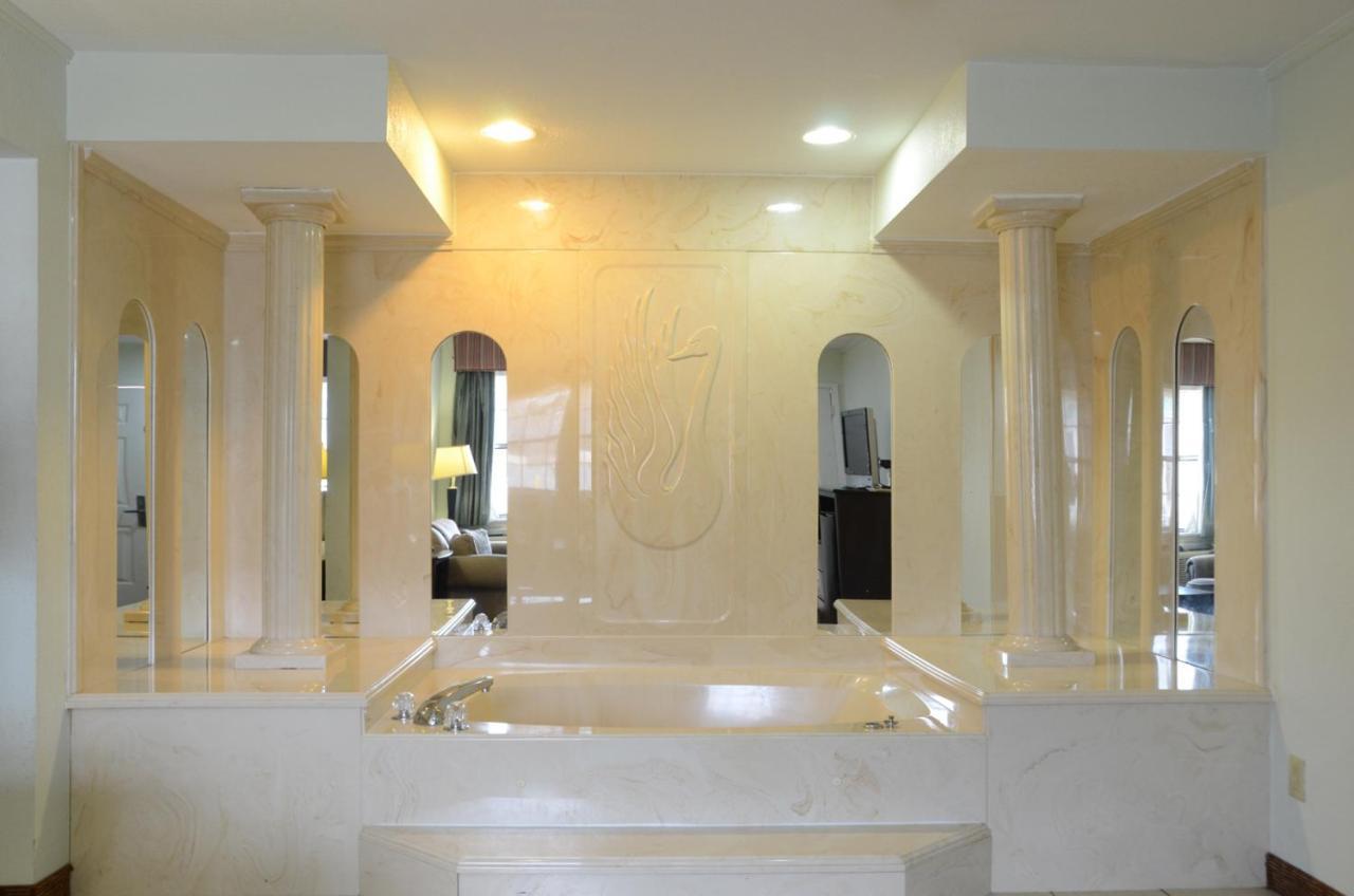 Quality Inn & Suites Covington Bagian luar foto