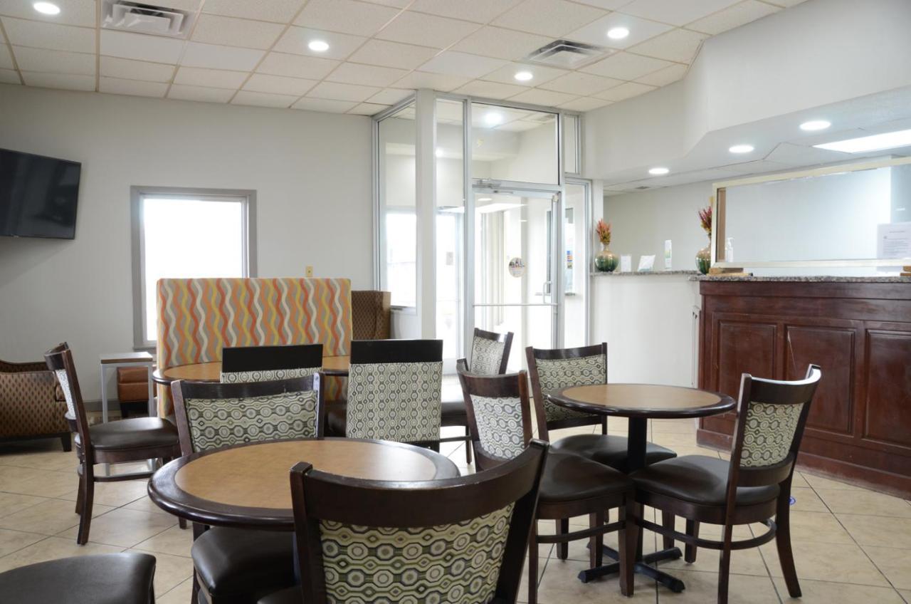 Quality Inn & Suites Covington Bagian luar foto