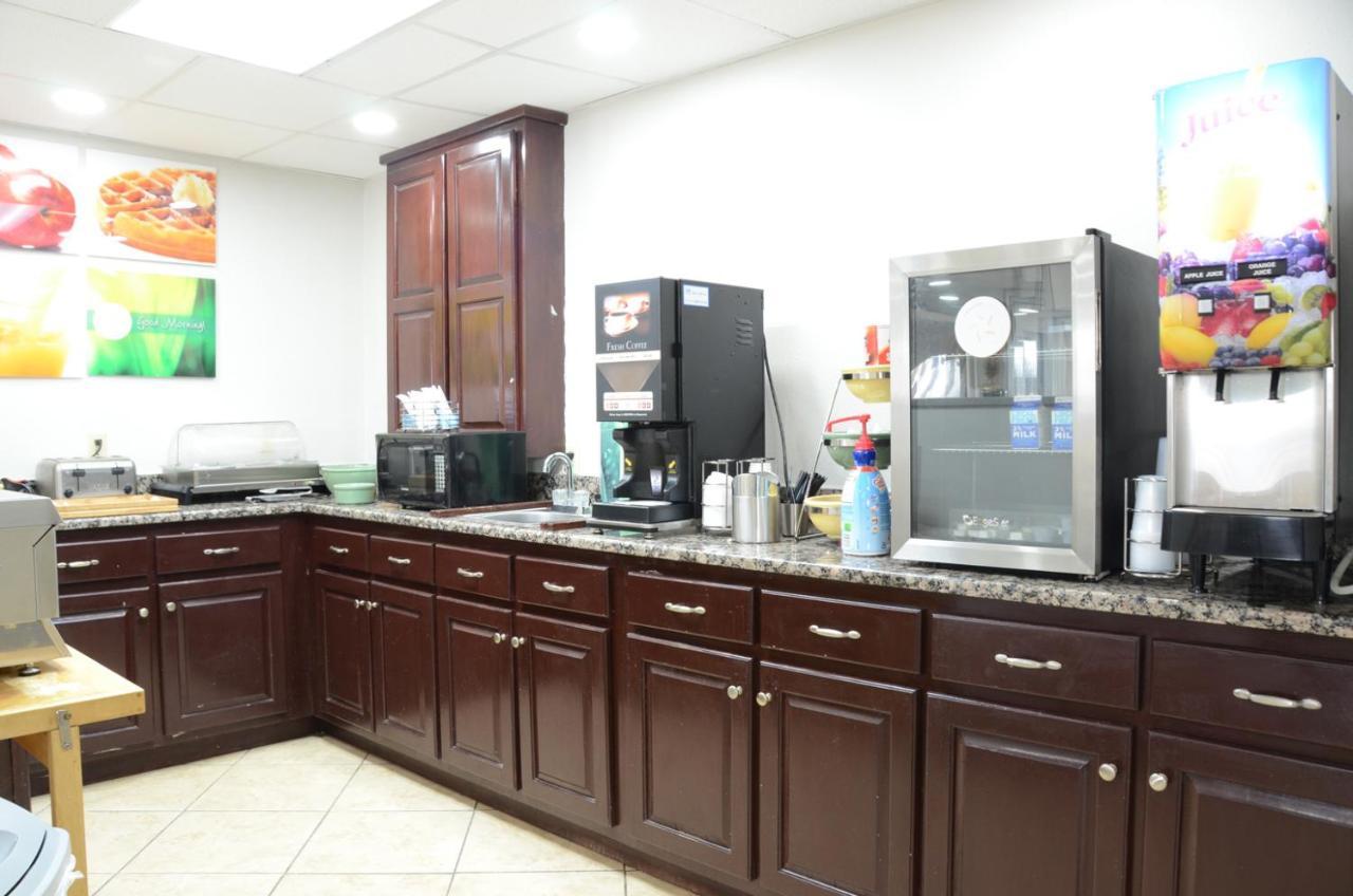 Quality Inn & Suites Covington Bagian luar foto